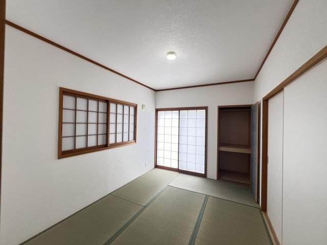 広陵町大字古寺の和室|押し入れ収納付きです