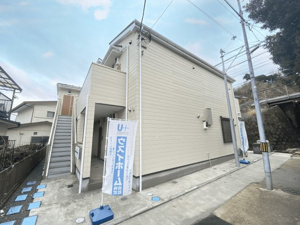 横須賀市安浦町３丁目のアパートの画像
