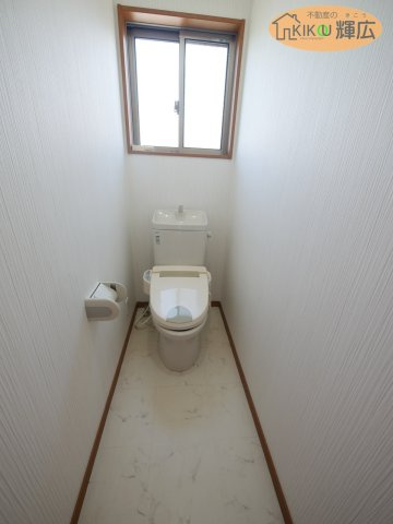 姫路市別所町別所　中古戸建のトイレ