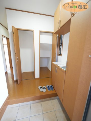 姫路市別所町別所　中古戸建の玄関
