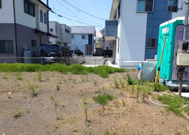 【外観】 | 家を建てる前提で土地を探している場合、地盤の丈夫さは譲れない条件の一つです。地盤が脆弱だと追加工事が必要となります。また、過去に地盤沈下や液状化現象を起こした土地は、できるだけ避けた方がいいでしょう。