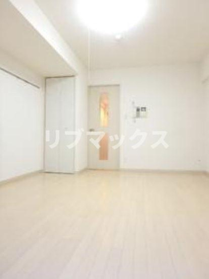 【居間・リビング】ガラ･シティ横浜西口 