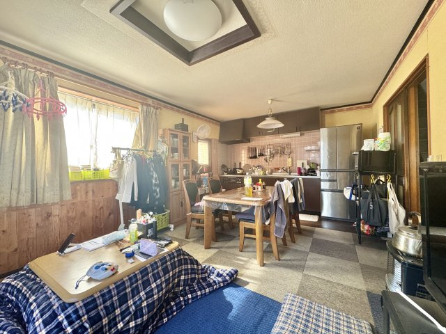 結城市結城中古戸建の居間・リビング