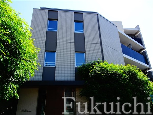 フレンシア学芸大学