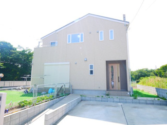 【外観】 | 八街市八街ほ　中古戸建 | 令和6年4月築 敷地約66坪 上下水JR総武本線八街駅徒歩約15分お庭でバーべキューが可能です 2台