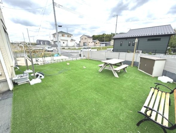 八街市八街ほ　中古戸建の庭|令和6年4月築 敷地約66坪 上下水JR総武本線八街駅徒歩約15分お庭でバーべキューが可能です 2台