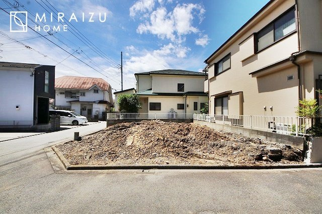 【周辺】 | お車の運転に自信のない方でも安心かなと思います。とても解放感があり、日当たりも気持ちよさそうです。