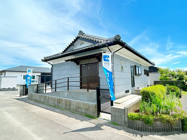 曽於市末吉町上町３丁目の中古一戸建