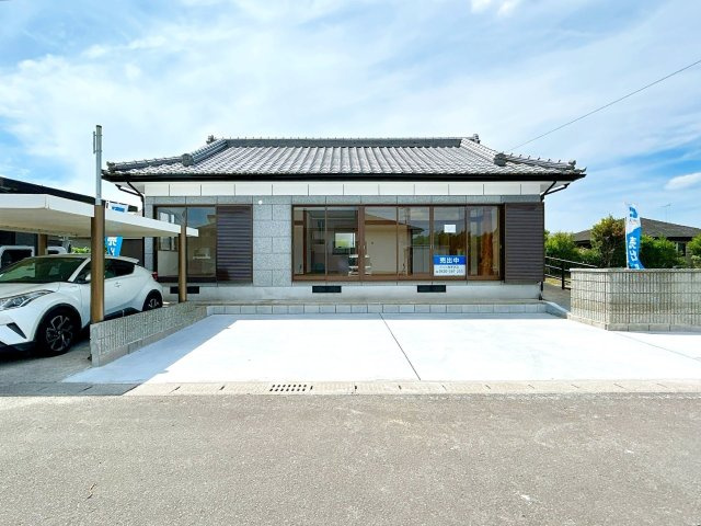 曽於市末吉町上町3丁目の中古一戸建