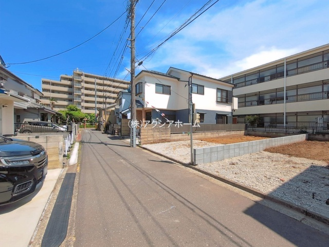 所沢市けやき台1丁目・全2棟　新築一戸建　2号棟　～3階建～の前面道路含む現地写真|現地写真（2026年5月19日撮影）