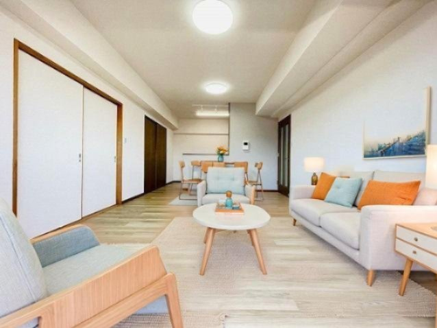 【居間・リビング】 | ロワールマンション古賀 | ＬＤＫは二部屋に隣接し、ご家族とコミュニケーションがとりやすいこともメリットです♪