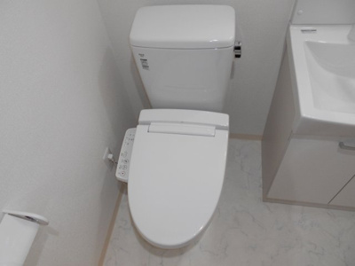 【トイレ】 | プラティーク高円寺 | 温水洗浄便座。