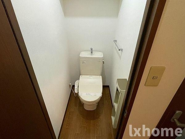 ラクシュミー鳥飼のトイレ|コンパクトで使いやすいトイレです