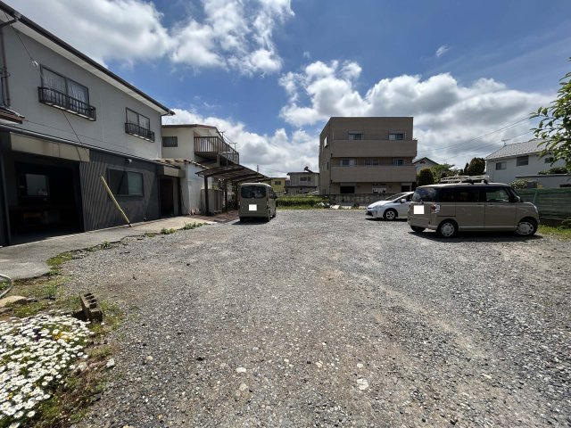 牛久町　6号沿い　店舗・事務所の駐車場|ゆとりのある駐車場