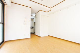 【居間・リビング】 | ESPACIO　Ⅴ | 参考写真（同物件別部屋）