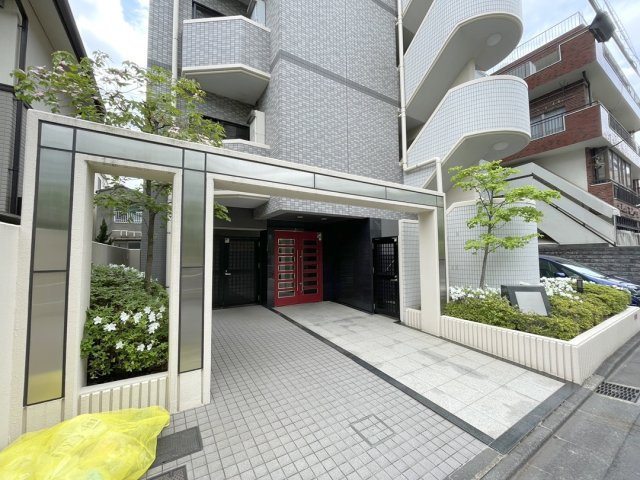 エストビエント住吉ラフィナートのエントランス|共用部・エントランス
