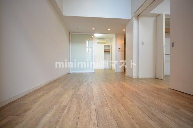 大阪市西区北堀江１丁目の賃貸マンションの居間・リビング