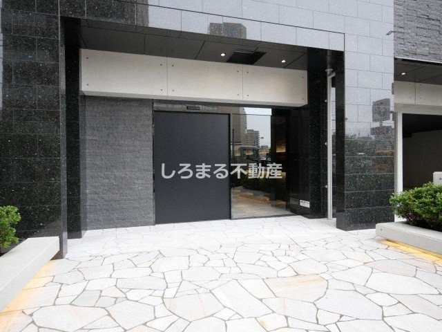 S－RESIDENCE難波大国町Deuxのエントランス