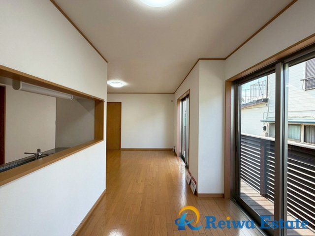 中古戸建　藤沢市打戻の居間・リビング