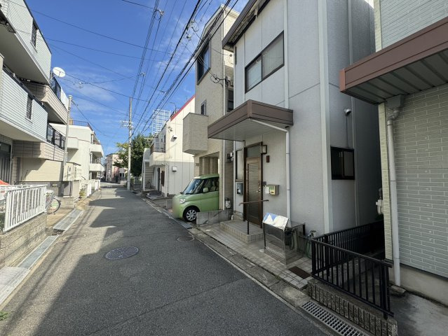 下河原通2丁目戸建の前面道路含む現地写真|前面道路含む現地写真です
