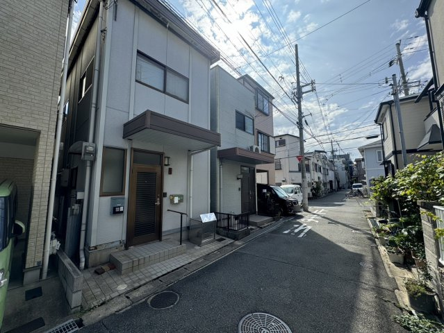 下河原通2丁目戸建の前面道路含む現地写真|前面道路含む現地写真です