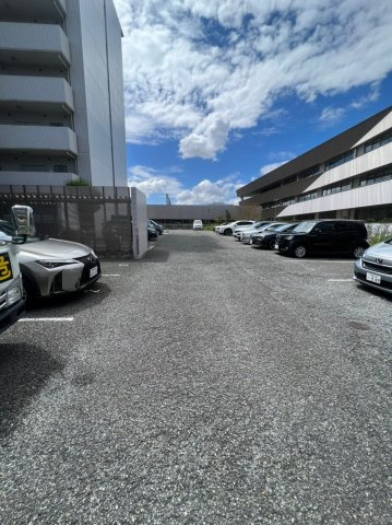 サウスアルカディアの駐車場