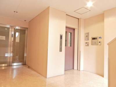 【エントランス】 | サージュビル本館