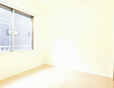 【居間・リビング】 | アザーレ桜 | 洋室のお部屋です。