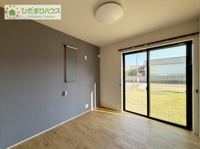 【洋室】 | 桜川市真壁町下谷貝　中古戸建 | 机にベットを置けば子供部屋の完成です！