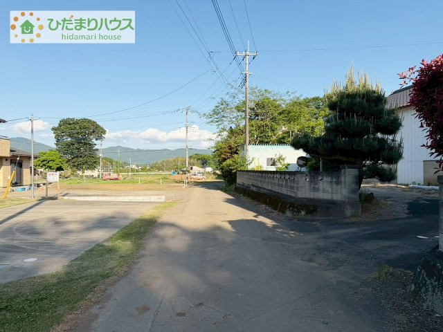 【前面道路含む現地写真】 | 桜川市真壁町下谷貝　中古戸建 | 是非一度、ご家族そろってご内覧ください♪