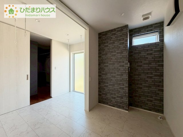 【ランドリースペース】 | 桜川市真壁町下谷貝　中古戸建 | 広いランドリースペースは使い勝手も良く重宝します♪