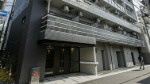 大阪市西区九条２丁目の賃貸マンションのエントランス