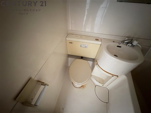ユニットバスになっている為、掃除が簡単です！
