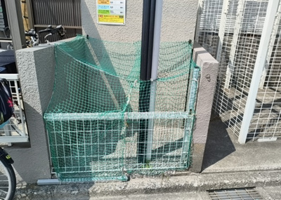 【設備】 | ジョイフルハイツⅡ南林間 | 共有部分は、住民なら誰もが使える設備のこと。例えば駐車場やエレベーター、インターネット設備、セキュリティ設備などがあります。他にも、マンションの廊下・外部階段やエントランス・ゴミ置き場などがあります。