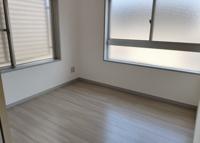 【子供部屋】 | ジョイフルハイツⅡ南林間 | 子供が何人でも年齢によっては、受験時にしっかり壁のある個室があった方が良い場合もあります。難しい問題ですが、兄弟の人数や、性別や年齢差によって状況が異なりますので、数年後のこともしっかり考えましょう。
