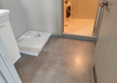 【脱衣所】 | ジョイフルハイツⅡ南林間 | 洗面脱衣所は「体を綺麗に整える場所」という目的と役割を持っています。そして便利で使い勝手のいい「体を綺麗に整える場所」にするためには、配置や動線、照明や収納計画をしっかりと検討しておく必要があります。