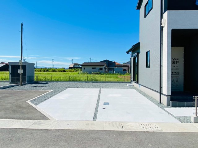 よかタウン／西区中島町5期／１１号棟の駐車場