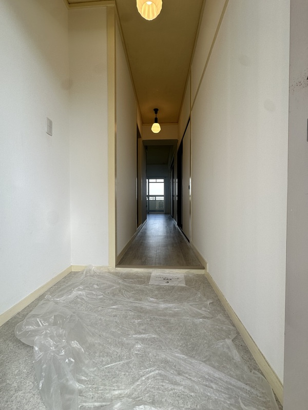 住吉台東住宅3号棟の玄関