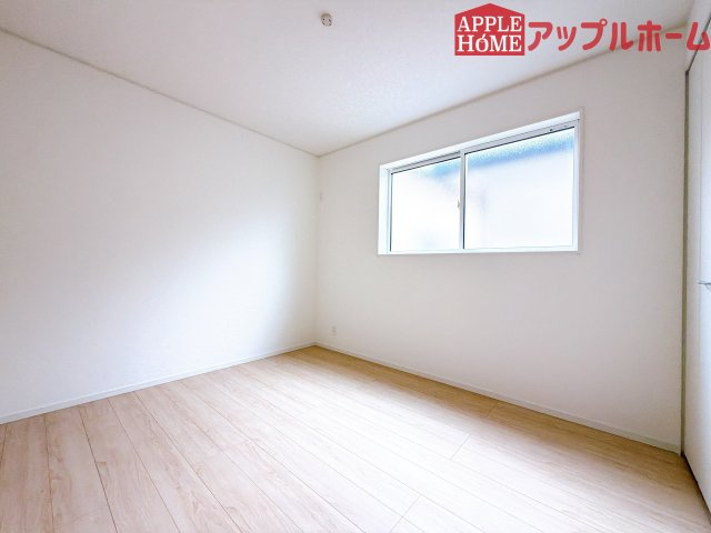 [新築住宅] 鶴ヶ島市富士見 第1 全1棟の洋室|２階居室は全室収納あり！たっぷりある収納活用でお部屋もキレイを保てます♪