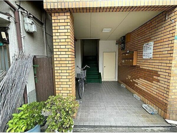 シャトー松山の外観