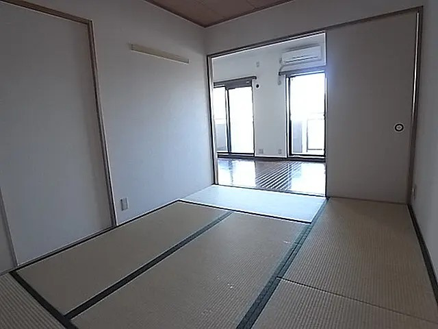 サウスパレス芦屋の居間・リビング