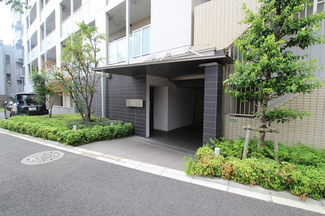 【エントランス】