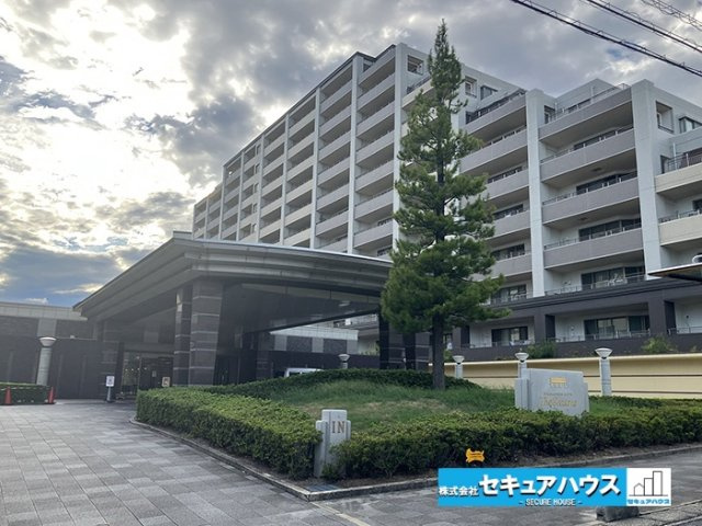 ザシーズンズD棟の外観|事前予約にて現地ご見学いただけます！お気軽にお問い合わせください♪
■株式会社　セキュアハウス■
住宅ローンに強く、知識、経験豊富なスタッフ在籍
お客様に寄り添い、ご成約後もサポート致します。　　　　