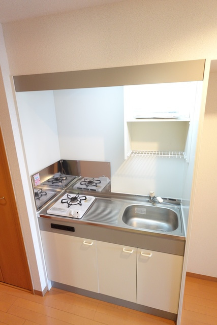 ニューシティアパートメンツ円上町のキッチン|前回募集時の写真です