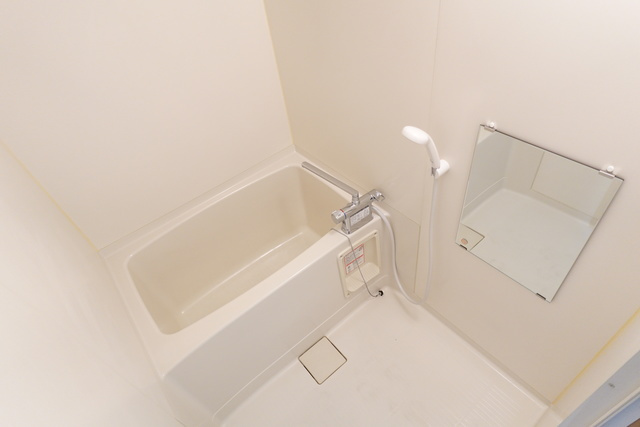 ニューシティアパートメンツ円上町の浴室|前回募集時の写真です