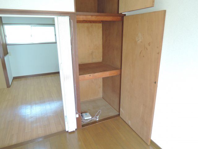中井マンションの収納