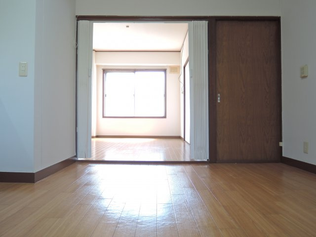 中井マンションの居間・リビング