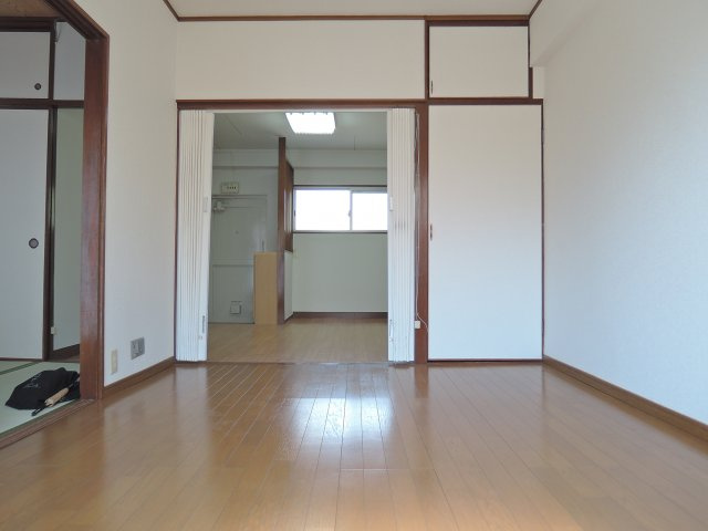 中井マンションの内装