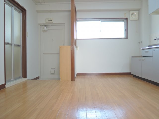 中井マンションの居間・リビング