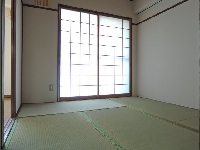 中井マンションの寝室